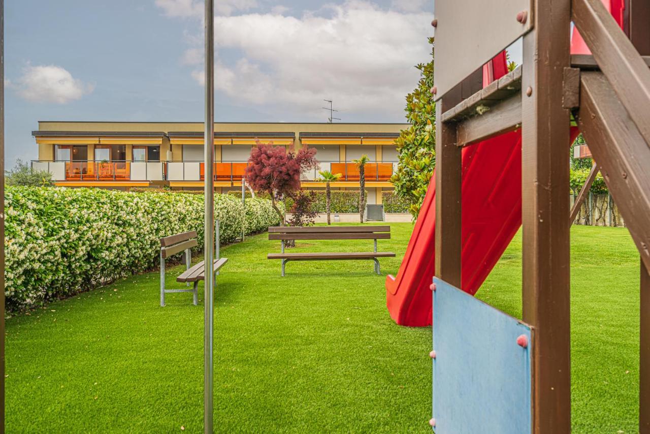 Hygge Family Apartment - One Step Away From The Lake!!! Sirmione Exteriér fotografie